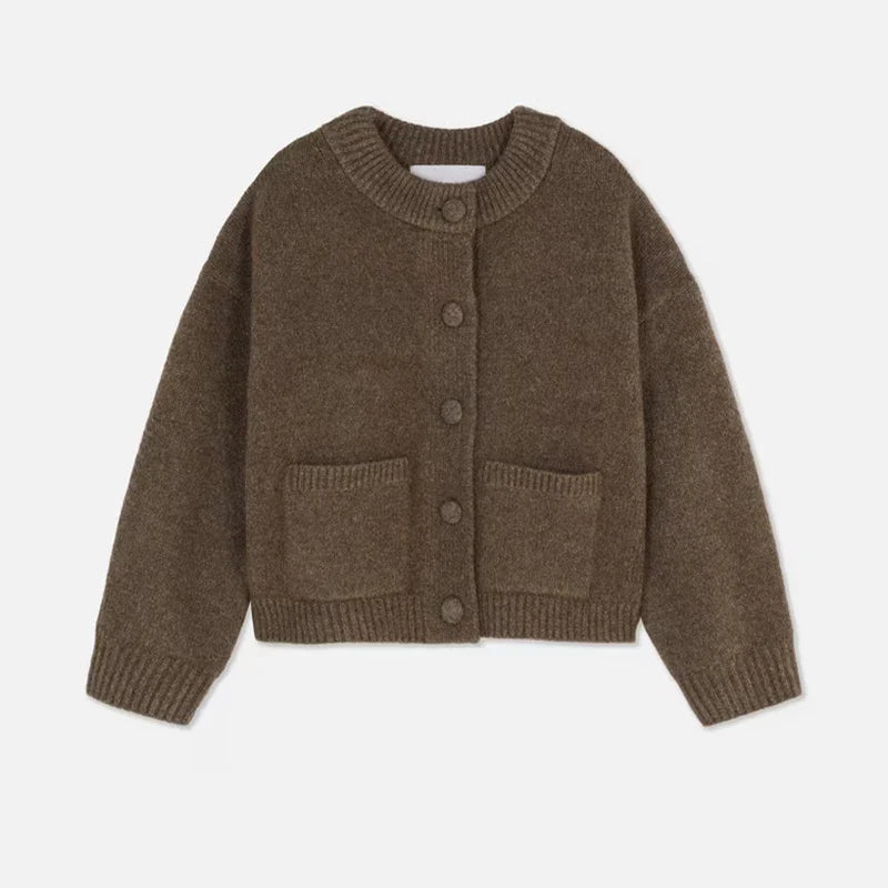 ALVARA | The Timeless & Comfortable Cardigan