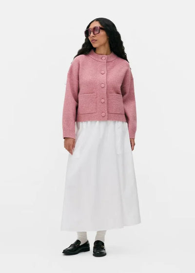 ALVARA | The Timeless & Comfortable Cardigan